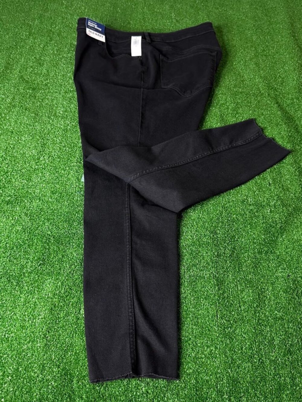 Old Navy Rockstar 18 Extra High-Rise Super Skinny Stretch Raw Hem Jeans Pant NWT